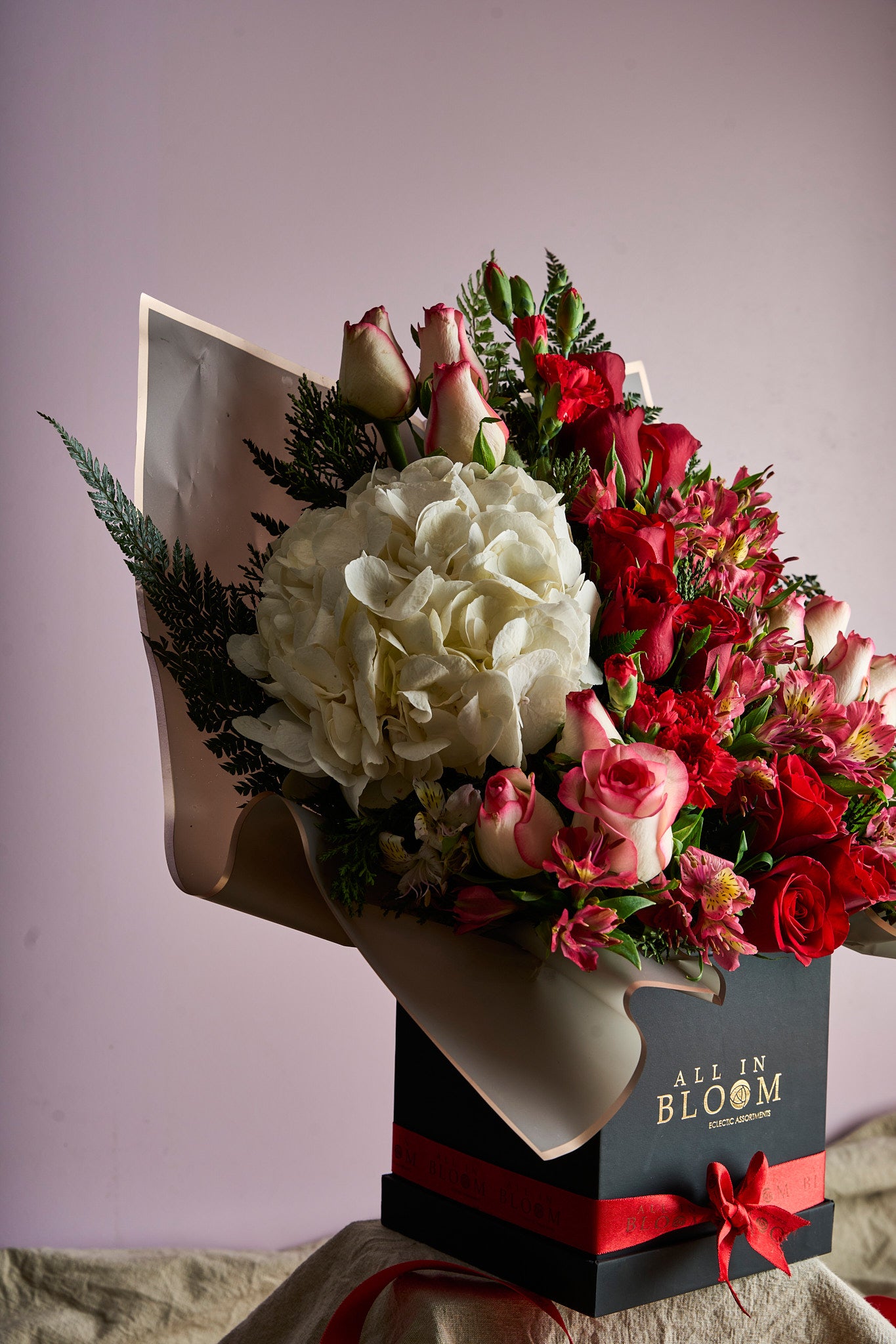 Luxe Bouquet – Bloom Cube