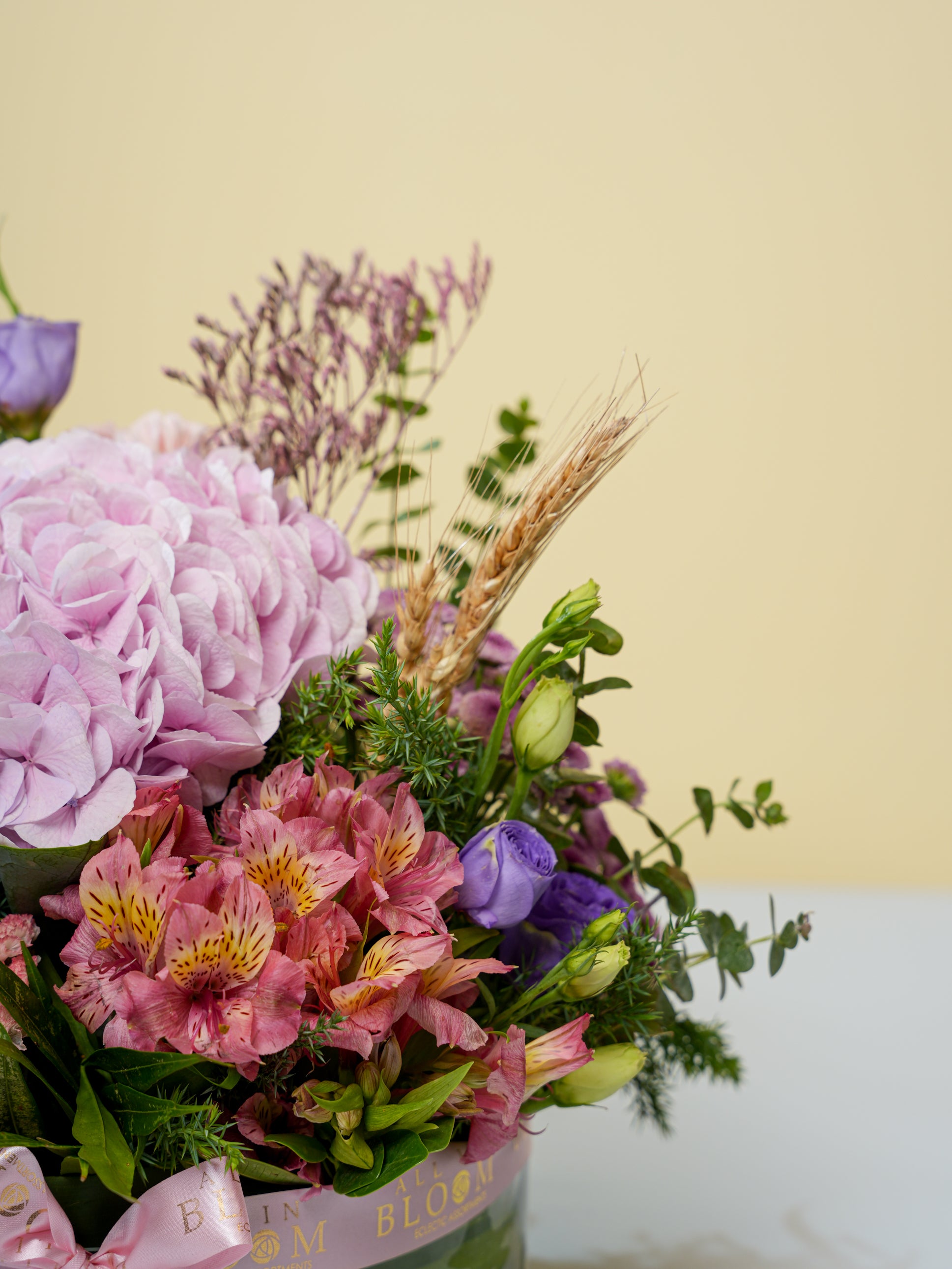 Candy Bloom - Bloom Vase